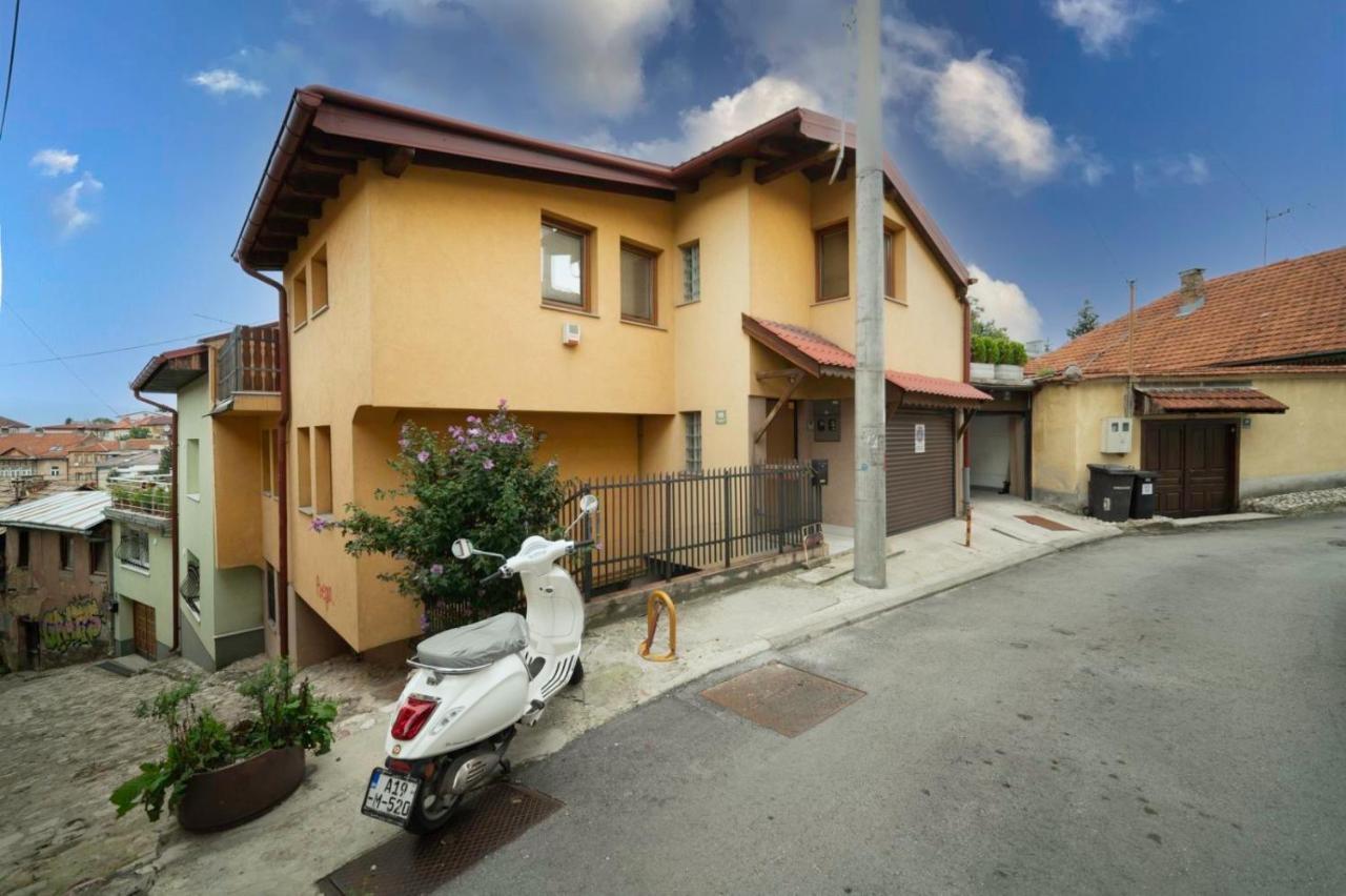 Apartman Yellow House Saraievo Exterior foto