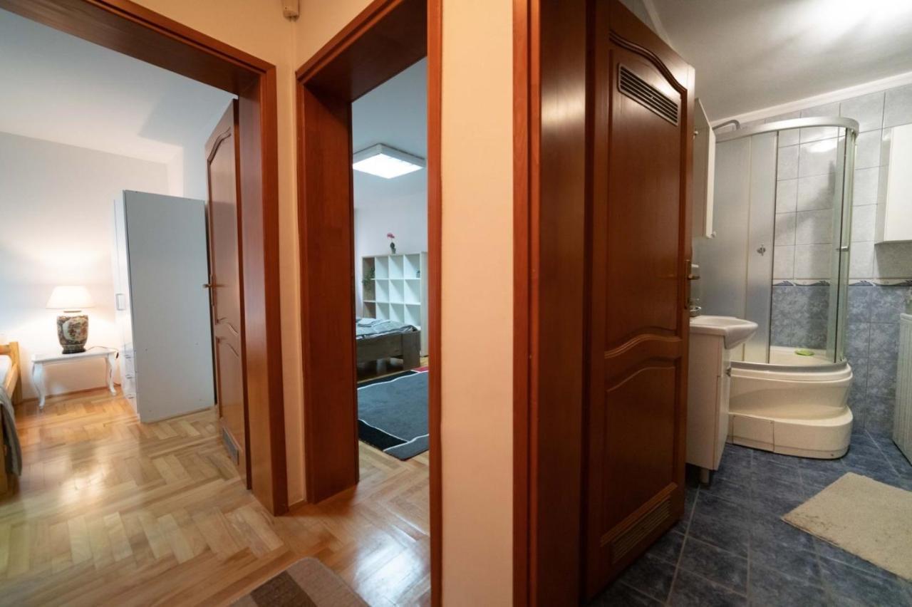 Apartman Yellow House Saraievo Exterior foto