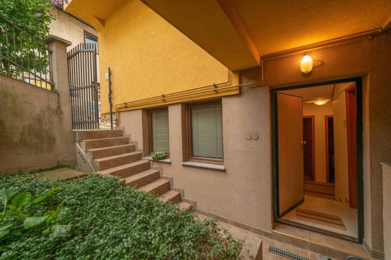 Apartman Yellow House Saraievo Exterior foto